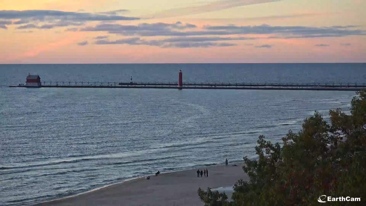 Lake Michigan - News, views, gossip, pictures, video - Irish Mirror Online