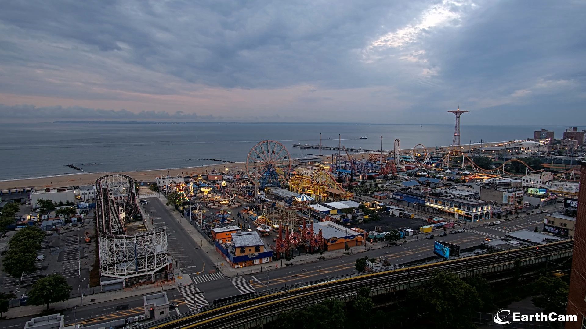 EarthCam - Coney Island Cam