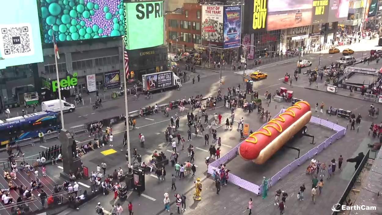 Times Square Cams - EarthCam