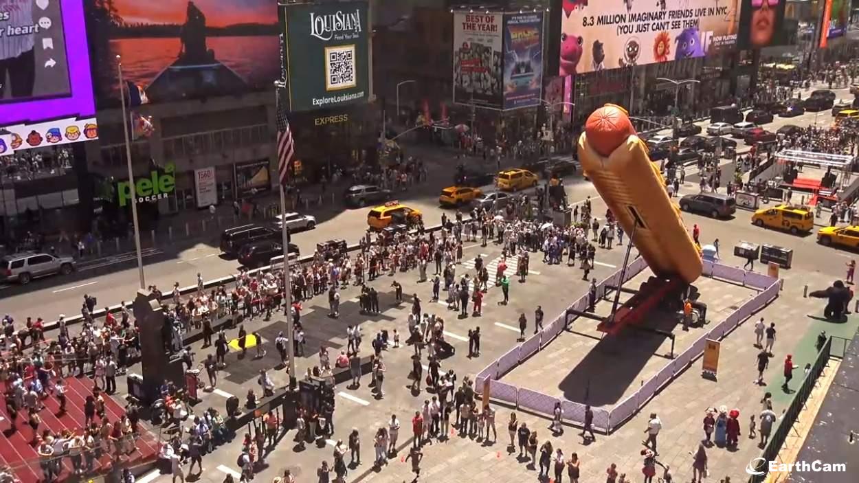 Times Square Cams - EarthCam