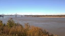 EarthCam: Mississippi River Cams - Bridge View