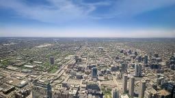 EarthCam: Skydeck Cam - West View