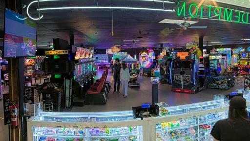 Live webcam view of Fun World Arcade